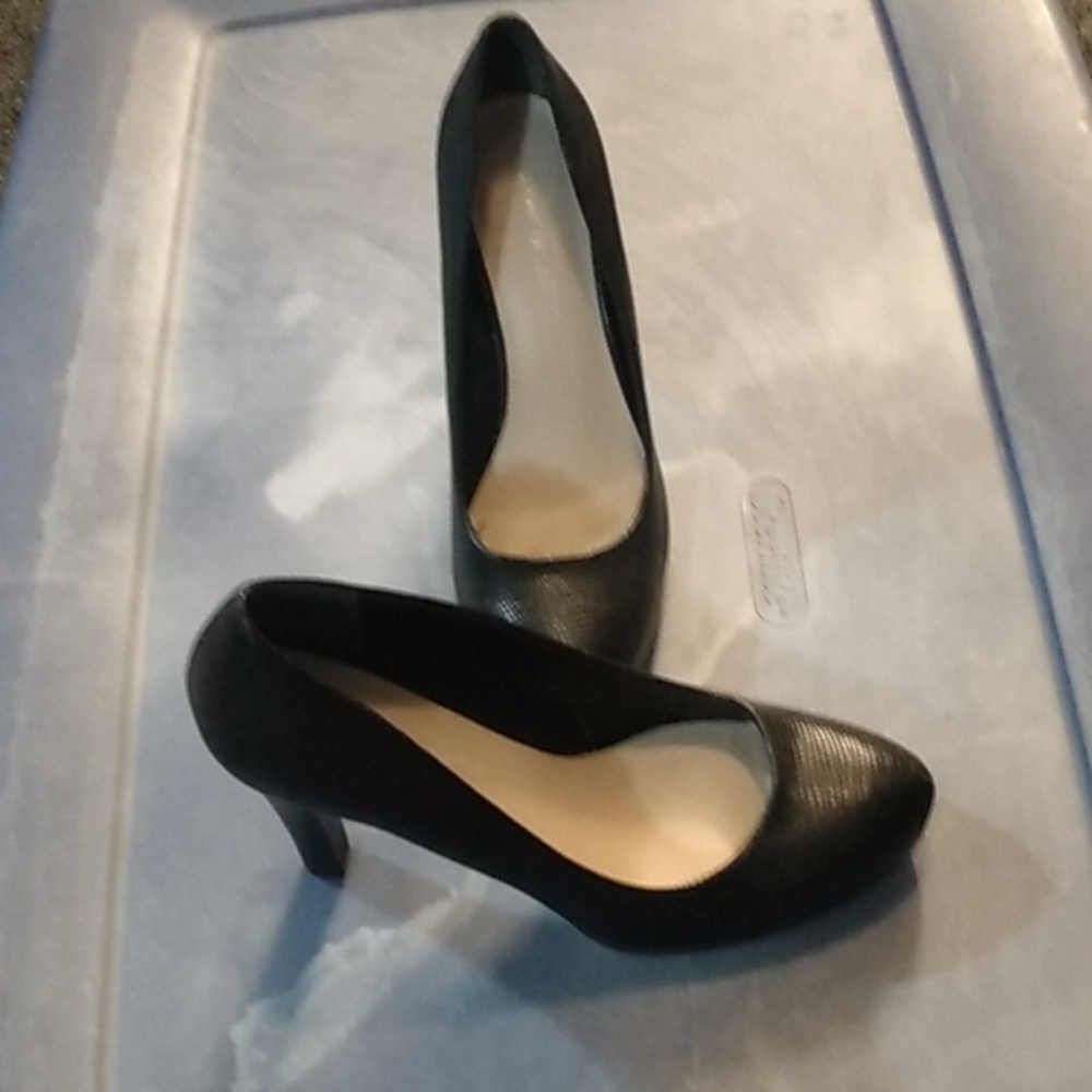 High heels - Picture 2 of 3